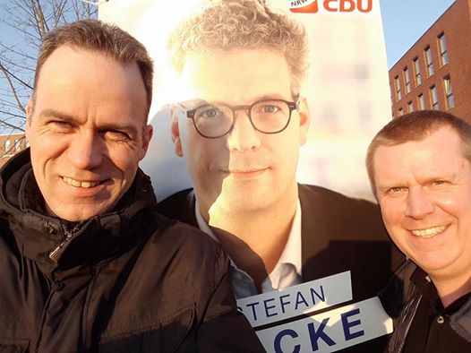Stefan Leschniok und Marcus Bielefeld (mit Landtagskandidat Stefan Nacke)